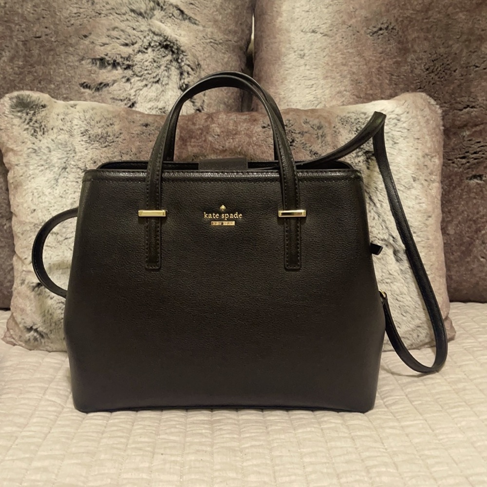 Like new kate spade black purse